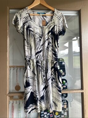 Kai Hawaii Black & Cream Abstract Print Drawstring Dress
